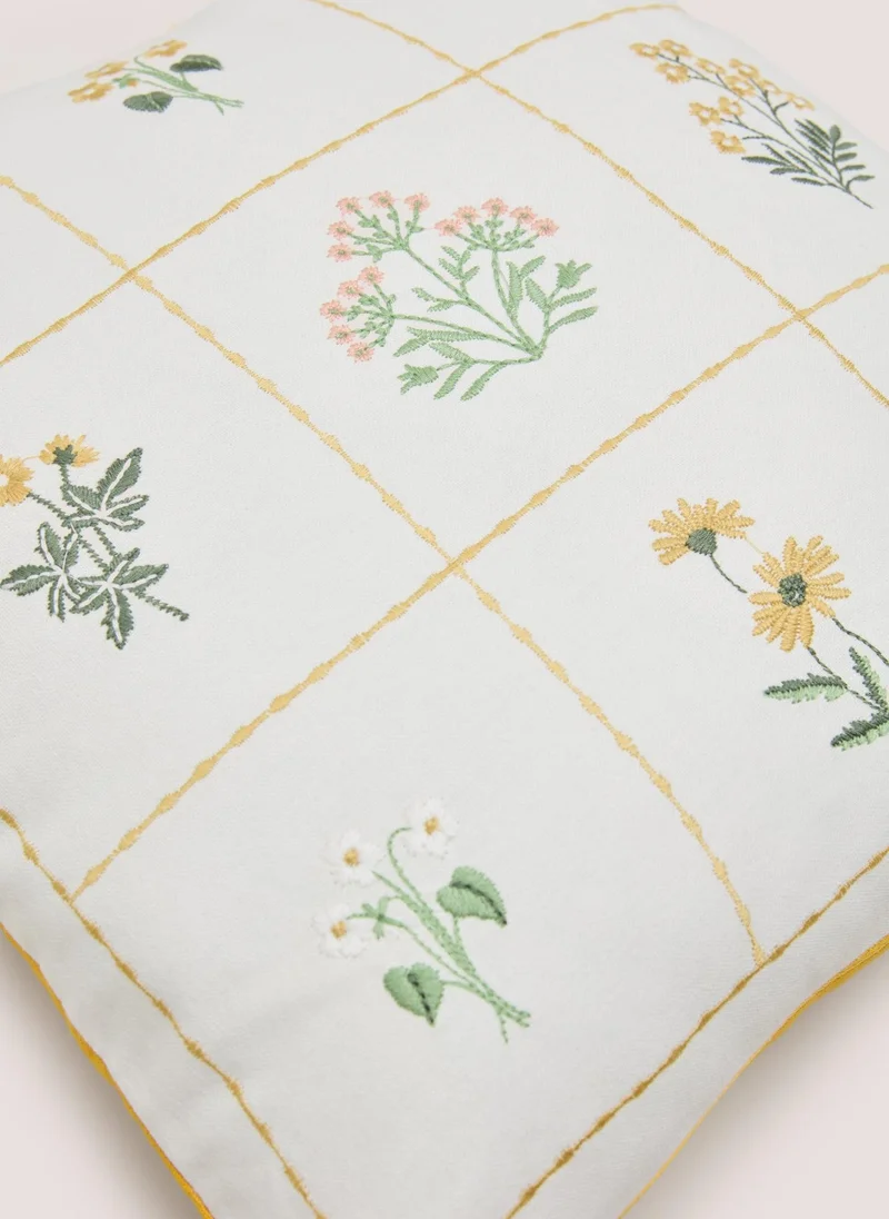 ماتلان White Cotton Floral Embroidered Cushion